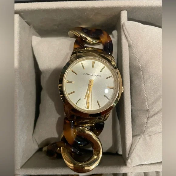 Michael Kors Gold-Tone & Tortoise acrylic multi link bracelet ladies watch NWT Michael Kors Chain Link Acrylic Gold-Tone Tortoise Shell  main image 3